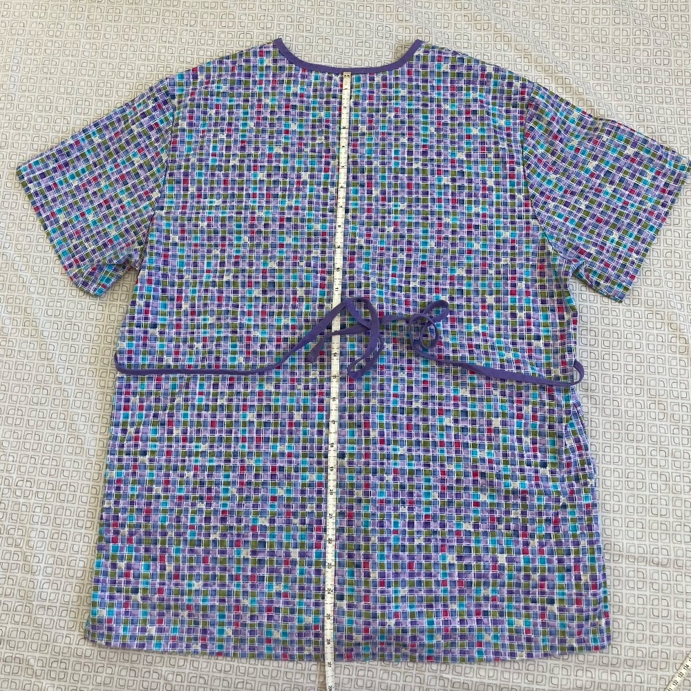 Scrub Top - Picture 2 of 2